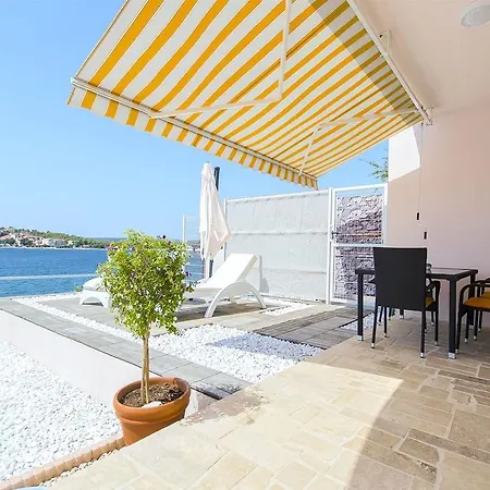 Mirjana Apartamento *