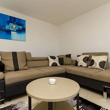 Mirjana Rogoznica (Sibenik-Knin)